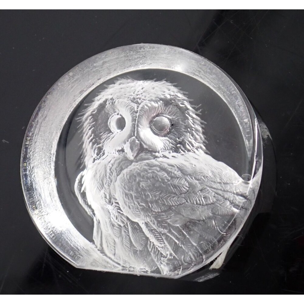 VTG Signed Mats Jonasson Signature Collection Intaglio Lead Crystal Owl Figurine